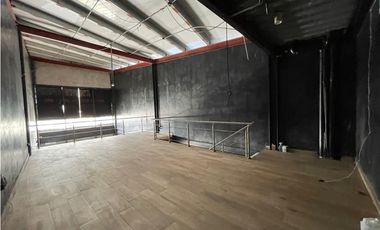LOCAL / TUMBA MUERTO / MIDTOWN PLAZA / 154M / VACIO / MEZZANINE