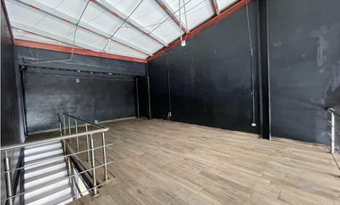 LOCAL / TUMBA MUERTO / MIDTOWN PLAZA / 154M / VACIO / MEZZANINE