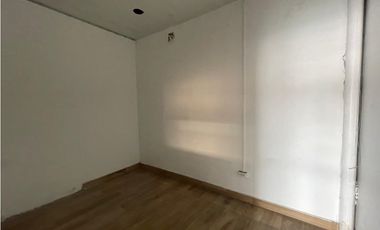 LOCAL / TUMBA MUERTO / MIDTOWN PLAZA / 154M / VACIO / MEZZANINE