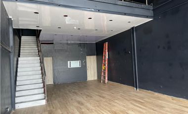 SE ALQUILA LOCAL EN MIDTOWN PLAZA TUMBA MUERTO CON MEZZANINE