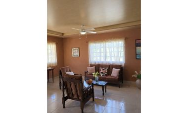 En alquiler casa campestre en Las Lajas de Chame