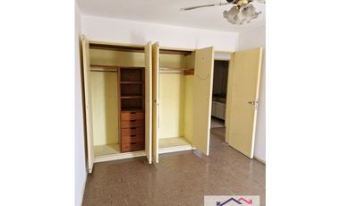 Se Alquila Amplio y Hermoso Dpto c/balcon de 3 Dor en Alto Alberdi