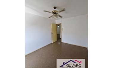 Se Alquila Amplio y Hermoso Dpto c/balcon de 3 Dor en Alto Alberdi