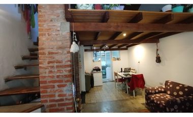 PH tipo duplex 2 ambientes a la calle Italia y Avellaneda
