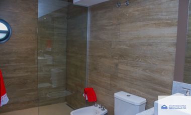 Departamento en alquiler c/ cochera en Villa Nueva