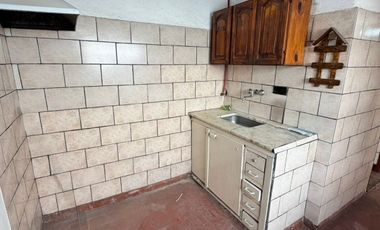 Departamento tipo PH 2 ambientes en alquiler en Villa Madero