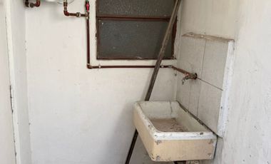 Departamento tipo PH 2 ambientes en alquiler en Villa Madero
