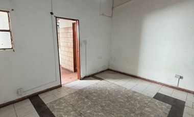 Departamento tipo PH 2 ambientes en alquiler en Villa Madero