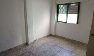 Departamento tipo PH 2 ambientes con patio en alquiler en Villa Madero