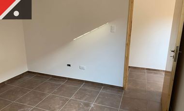 Departamento en alquiler c/ cochera en Las Heras