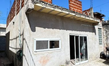 Casa en venta en Lanus Oeste