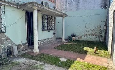 Casa en venta en Lanus Oeste