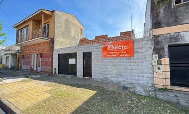 Casa en venta en Lanus Oeste