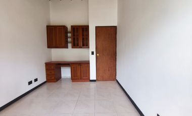Casa en Arriendo Ubicado en La Estrella Codigo 1415