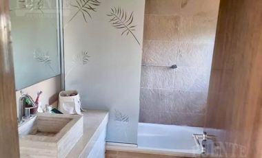 Venta con Renta en La Magdalena Canning - 3 dorm  escrit.    depend.