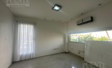 Venta con Renta en La Magdalena Canning - 3 dorm  escrit.    depend.