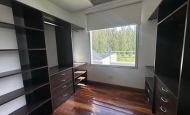 Venta con Renta en La Magdalena Canning - 3 dorm  escrit.    depend.