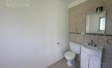 Venta con Renta en La Magdalena Canning - 3 dorm  escrit.    depend.