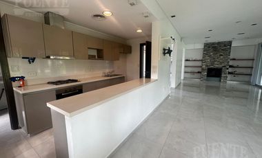 Venta con Renta en La Magdalena Canning - 3 dorm  escrit.    depend.