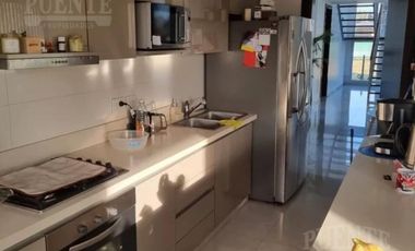 Venta con Renta en La Magdalena Canning - 3 dorm  escrit.    depend.