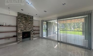 Venta con Renta en La Magdalena Canning - 3 dorm  escrit.    depend.