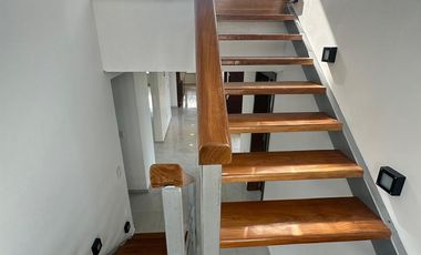 Venta con Renta en La Magdalena Canning - 3 dorm  escrit.    depend.