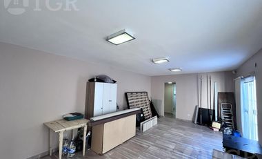 Casa 3 amb con patio, cochera y quincho en Villa Bosch