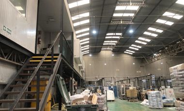 Depósito y Fabrica en Alquiler en Tres de Febrero