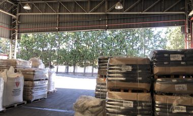 Depósito y Fabrica en Alquiler en Tres de Febrero