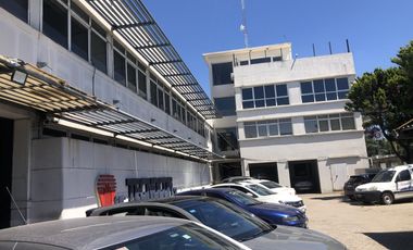 Depósito y Fabrica en Alquiler en Tres de Febrero