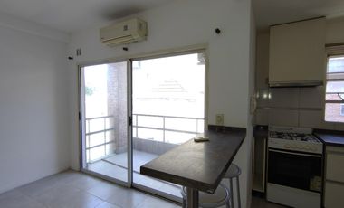 DEPARTAMENTO DOS AMBIENTES CON COCHERA