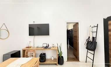 Casa en venta, 3 ambientes en Quilmes. Apto credito