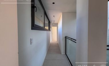 CASA DE CATEGORIA EN VENTA GREENVILLE HUDSON A ESTRENAR 4 AMBIENTES CON PISCINA