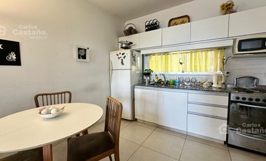 Exc. Monoambiente al Frente con Balcón