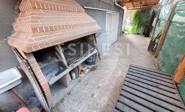 Anticipo y cuotas - Casa 3 ambientes con pileta - Moreno