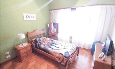 Chalet 6 Ambientes en Nueva Pompeya
