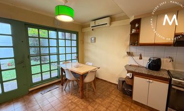 Casa en venta de 4 ambientes con cochera - Villa Ballester