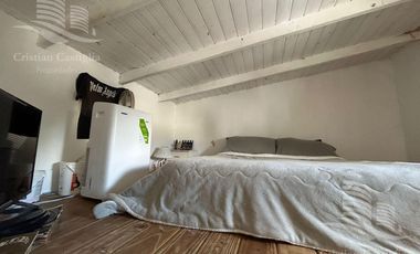 Casa de 2 Plantas con Jardín en Venta en Villa Adelina