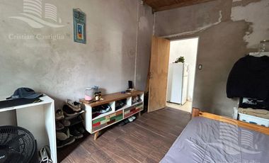 Casa de 2 Plantas con Jardín en Venta en Villa Adelina