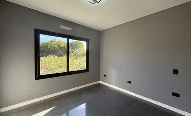 Casa en Venta a Estrenar en Costa Esmeralda Barrio Residencial I