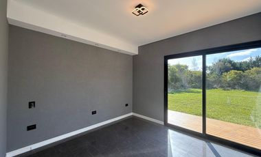 Casa en Venta a Estrenar en Costa Esmeralda Barrio Residencial I