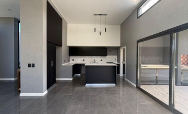 Casa en Venta a Estrenar en Costa Esmeralda Barrio Residencial I