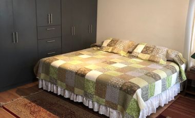 Casa en venta c/ estacionamiento en Avenida San Juan