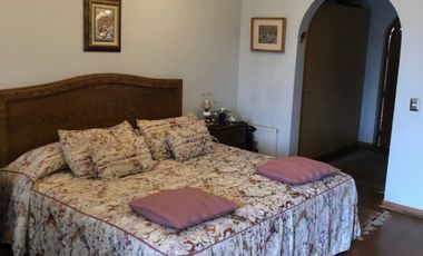 Casa en venta c/ estacionamiento en Avenida San Juan