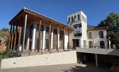 Casa en venta c/ estacionamiento en Avenida San Juan