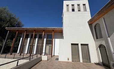 Casa en venta c/ estacionamiento en Avenida San Juan