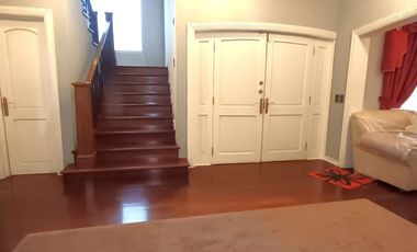 Hermosa casa  / metro departamental