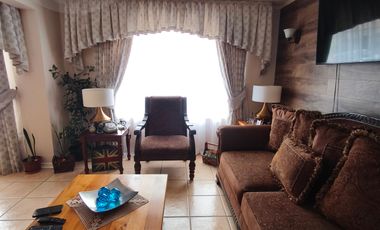 VENTA DE CASA AMOBLADA EN EL SECTOR LA PAMPA