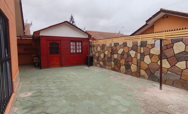 VENTA DE CASA AMOBLADA EN EL SECTOR LA PAMPA