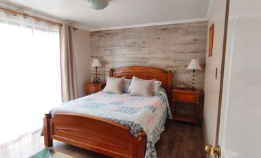 VENTA DE CASA AMOBLADA EN EL SECTOR LA PAMPA